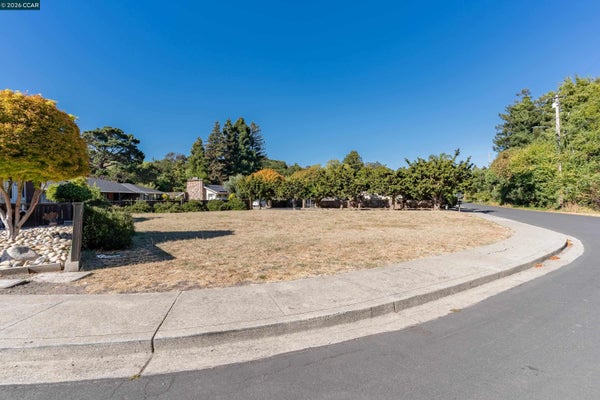 4011 GARDEN RD, EL SOBRANTE, CA 94803 - Image 2dbb9c36c9c252dec91f2d287ffa9837/981774225