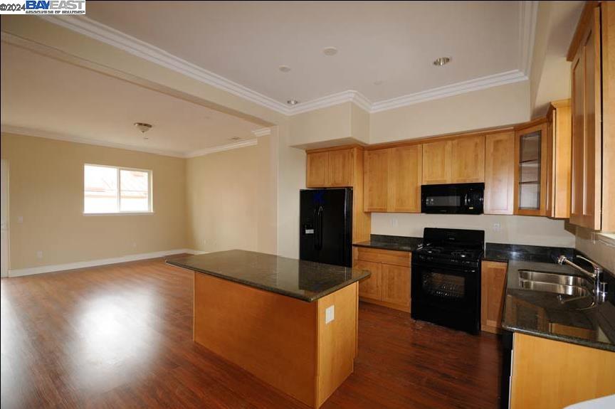 3101 Starburst Court