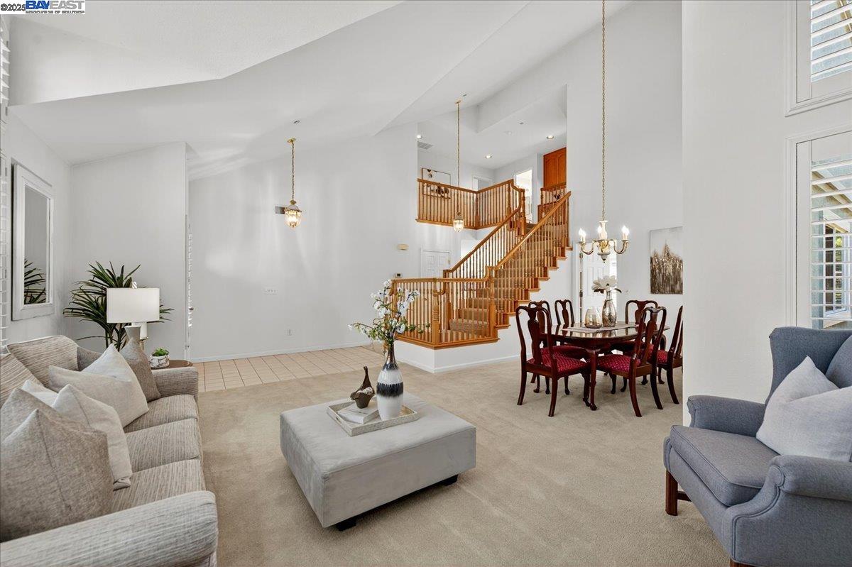 80 Canary Ct
