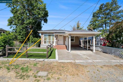 817 Vine Ave, Martinez, CA 94553 - #: 41102335