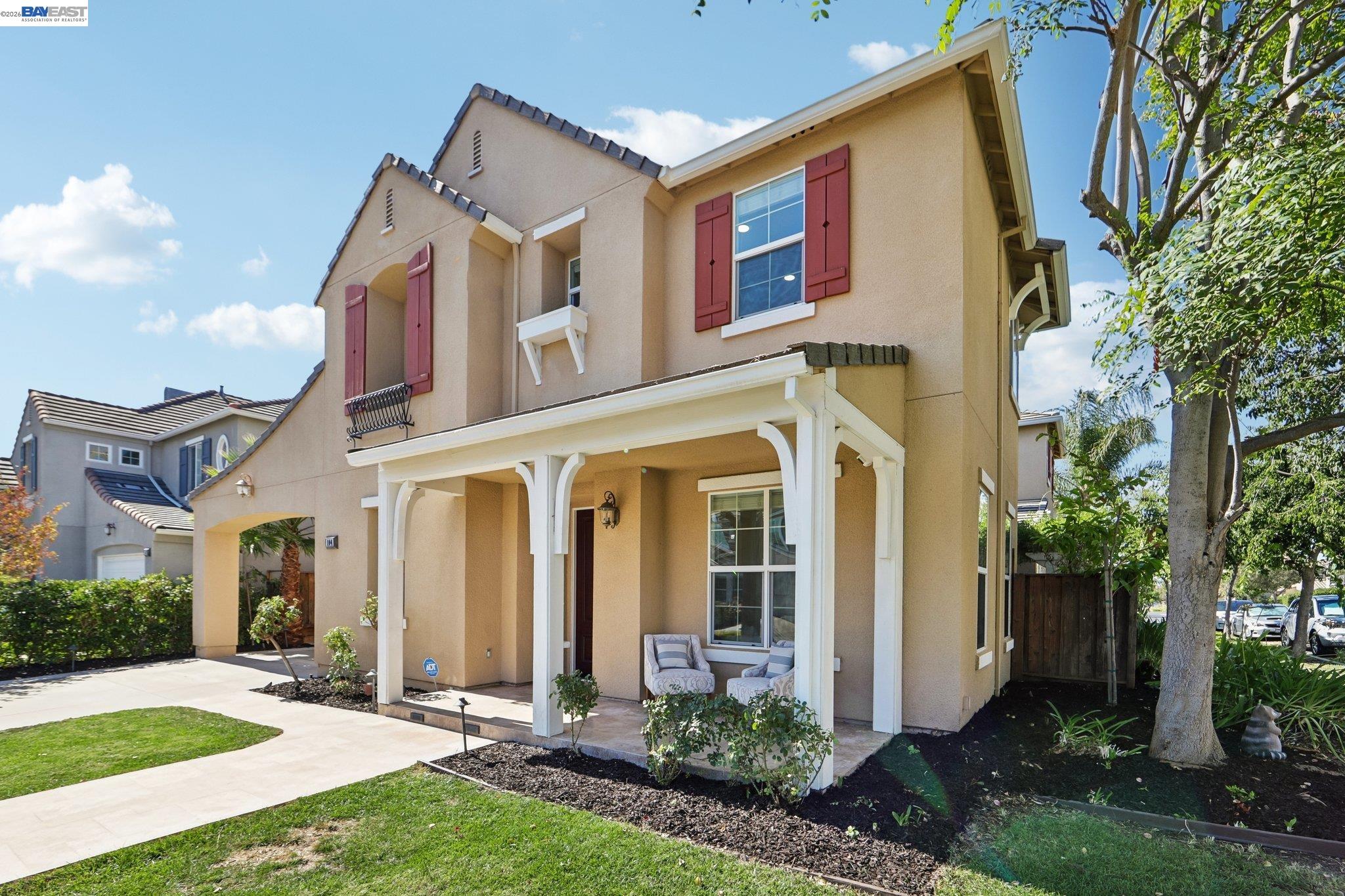 104 Macedon Ct