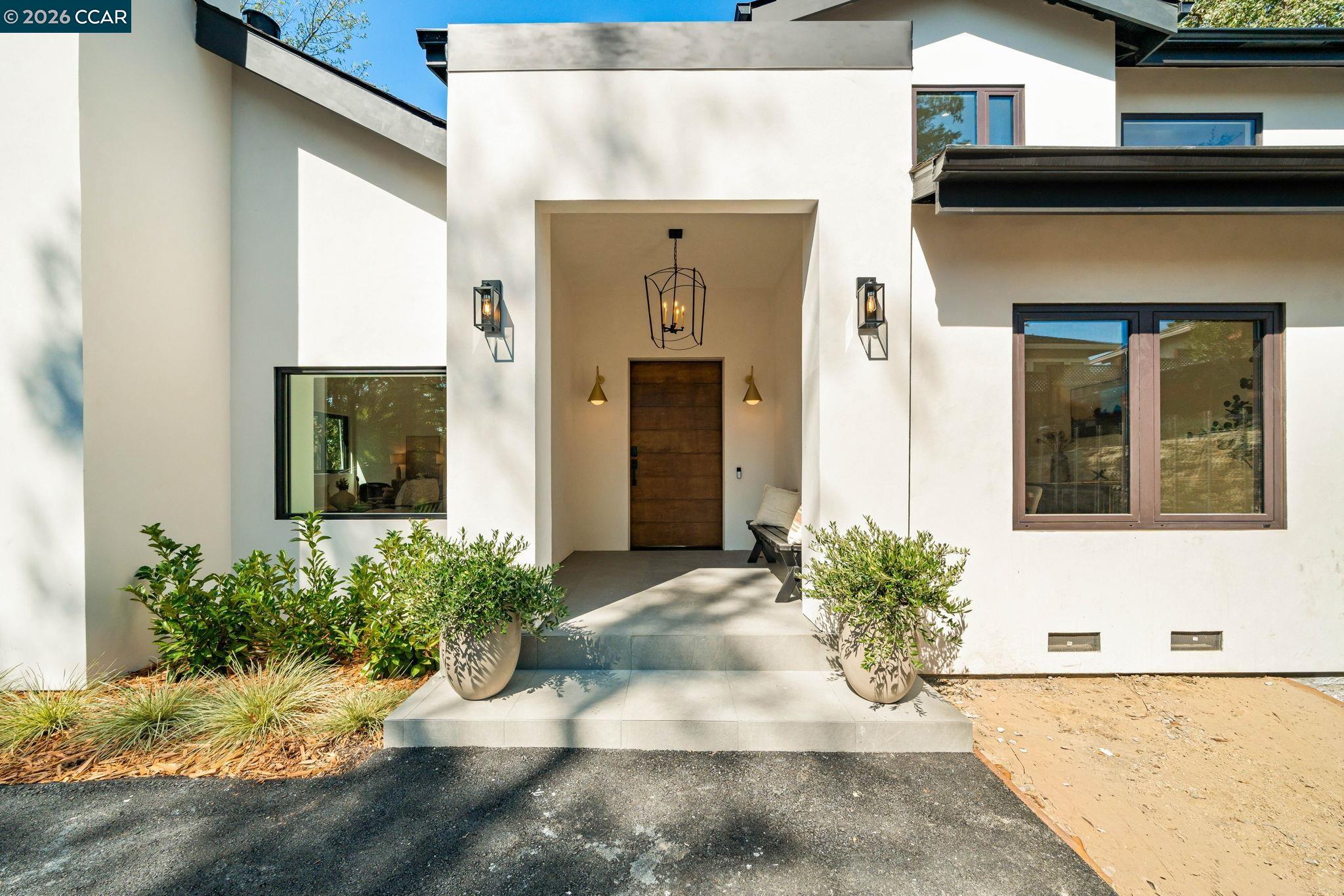 1374 Homestead Ave.