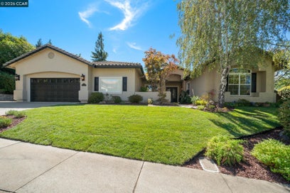 110 Forest Hill Dr Clayton CA 94517