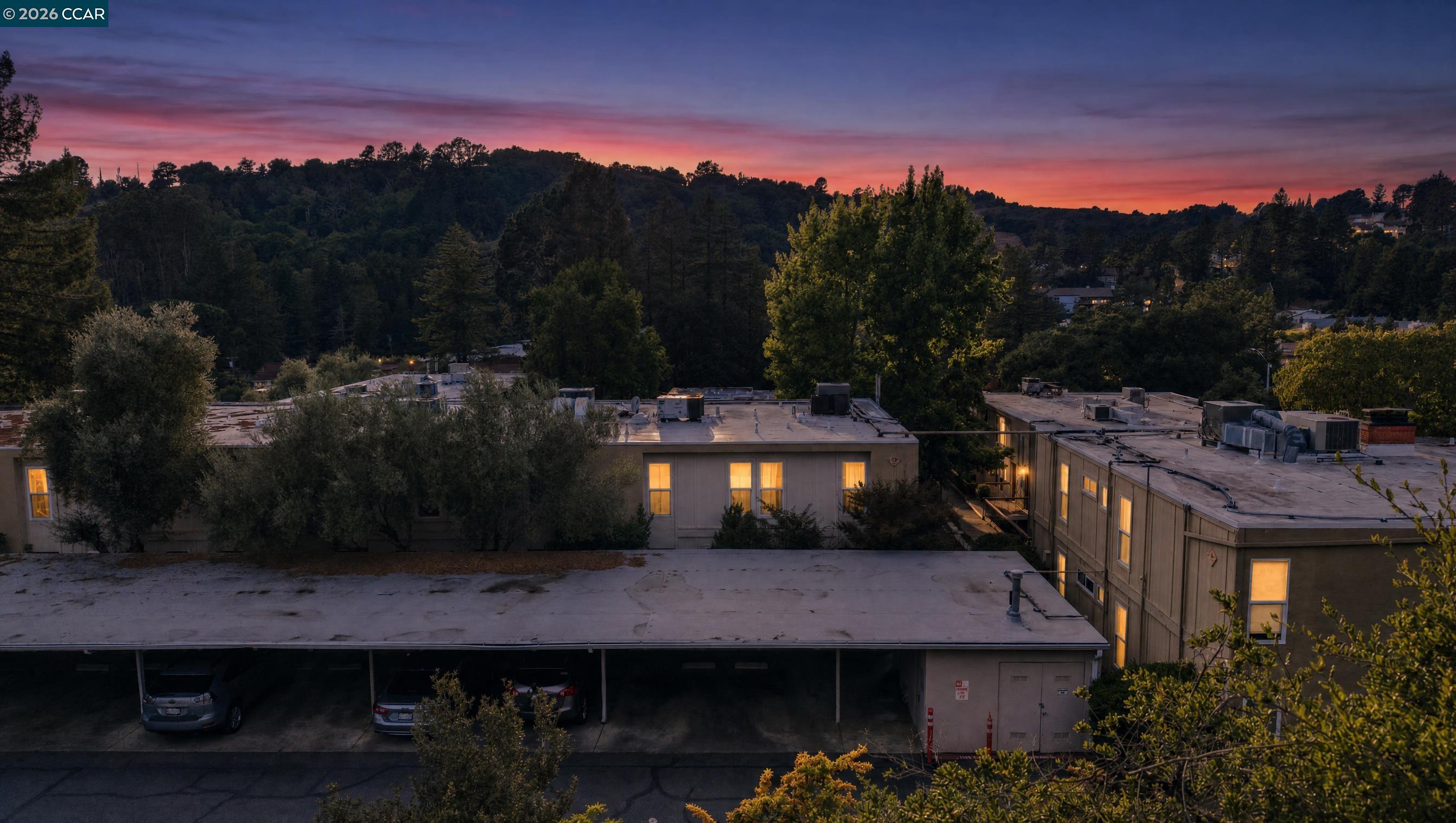 651 Moraga Road 17