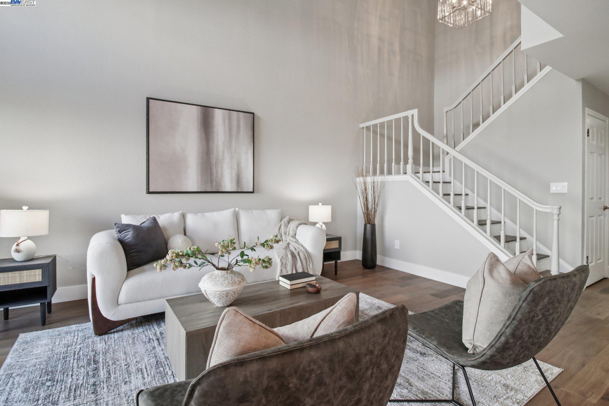 156 Haslemere Ct