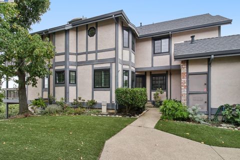 156 Haslemere Ct Lafayette CA 94549