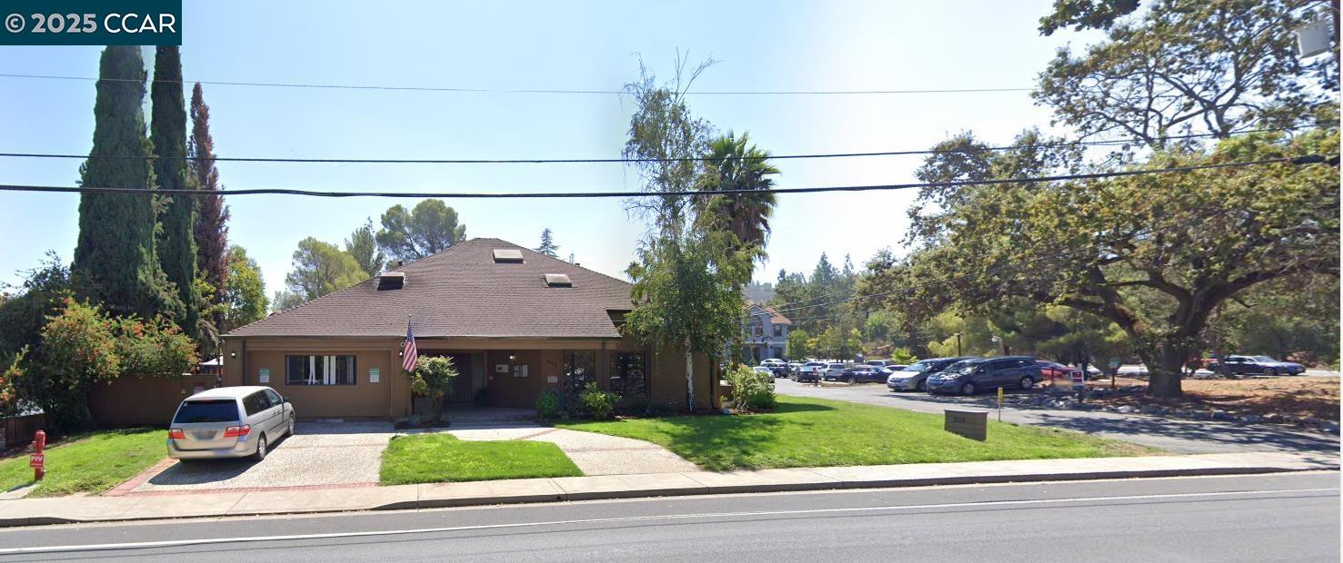 808 Grayson Rd