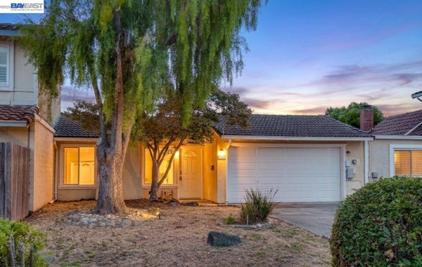 33181 LAKE LANIER PL, FREMONT, CA 94555 - Image 4a8fc2ff0485b18f610aa7ec8f7fc699/4019959384