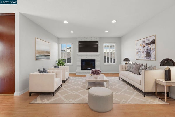 3 SANDALWOOD CT, PITTSBURG, CA 94565 - Image 4ef387037b9135bc20622a7ec2e7e2fb/2846635501