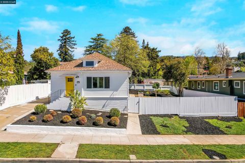 2718 Carmel St, Oakland, CA 94602 - MLS#: 41091554