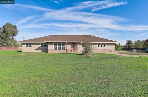 8439 Bader Rd, Elk Grove, CA 95624 - #: 41117172