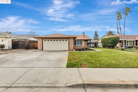 557 Debra St, Livermore, CA 94550 - MLS#: 41089568