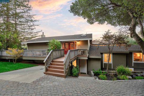 33 Marston Rd Orinda CA 94563