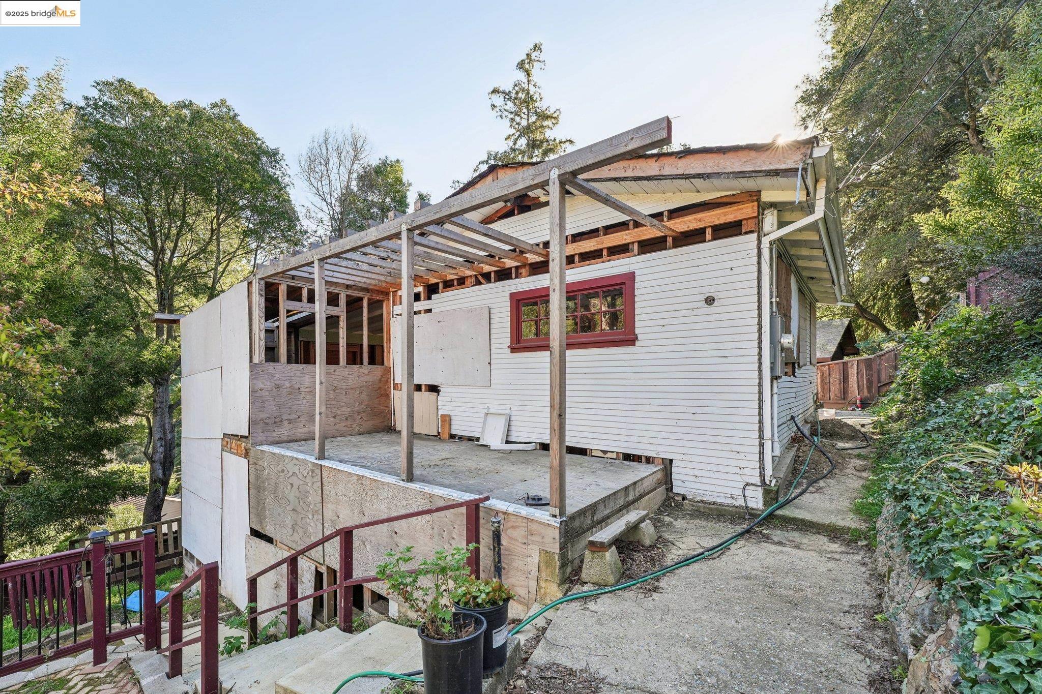 MLS: 41083093
