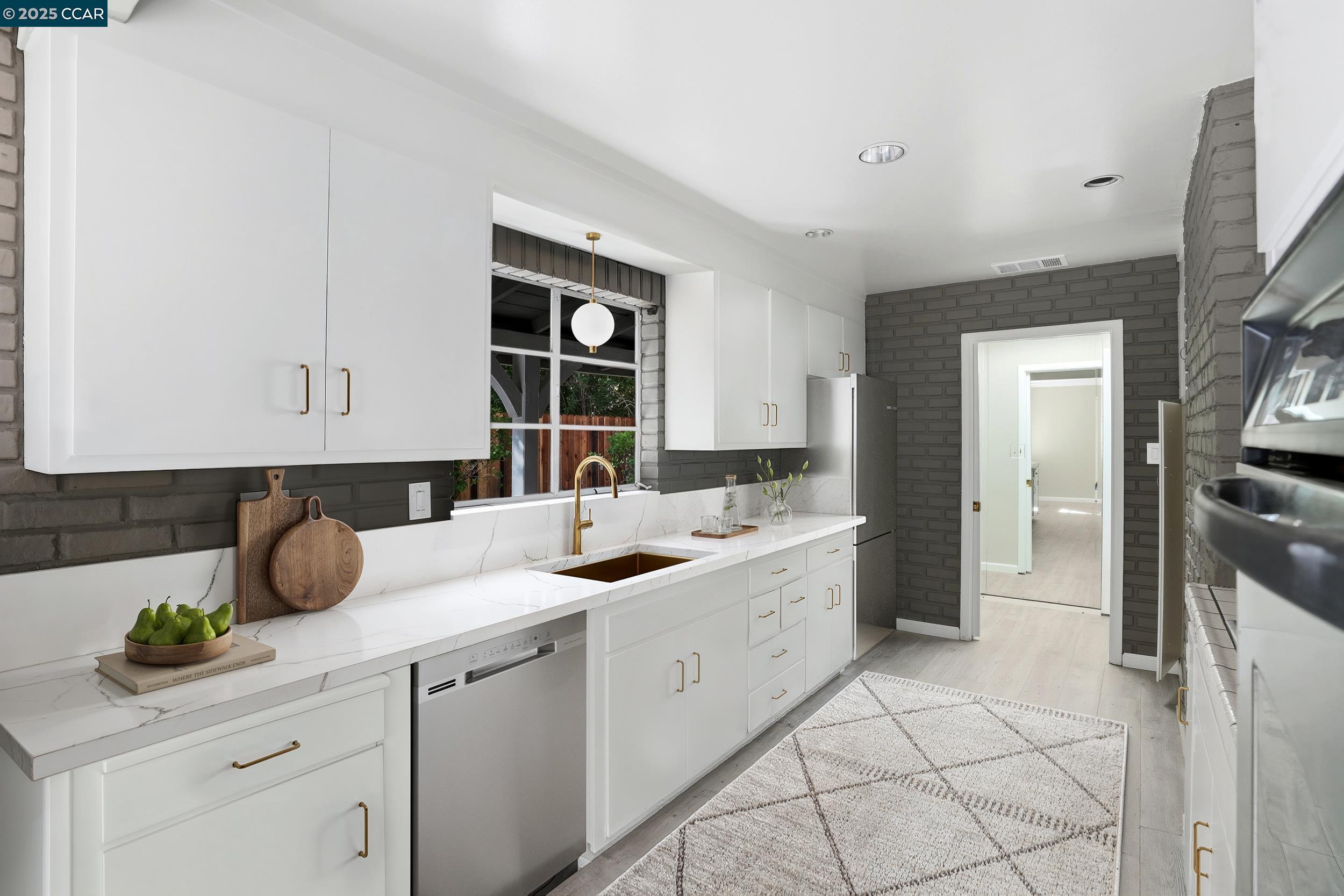 1016 Stone Valley Rd