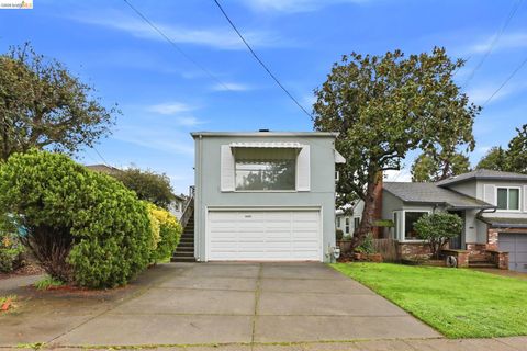 4445 Tompkins Avenue, Oakland, CA 94619 - #: 41125359