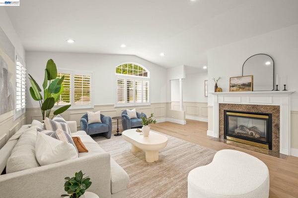 11 RUDGEAR DR, WALNUT CREEK, CA 94596 - Image 6648b66eb9b0eb2a1dc1cce3d6c4e002/2352468369
