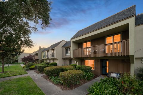 3032 Cerro Vista, Alameda, CA 94502 - MLS#: 41098202