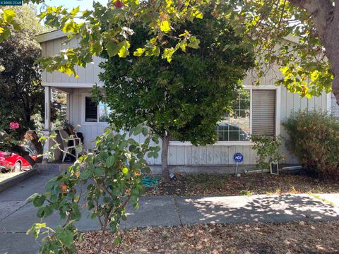 201 Lake Ave, Rodeo, CA 94572 - #: 41112982