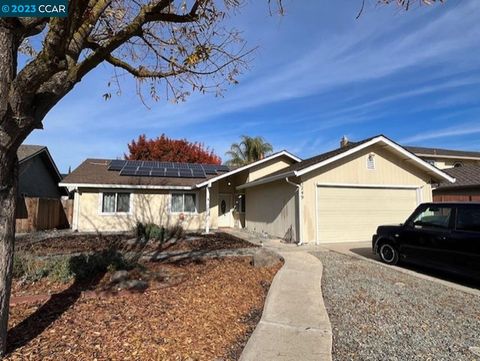 3249 Larchmont Drive, Stockton, CA 95209 - #: 41045859