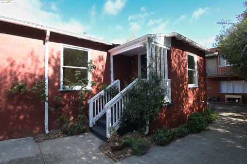 2218 Parker St, Berkeley, CA 94704 - #: 41106413