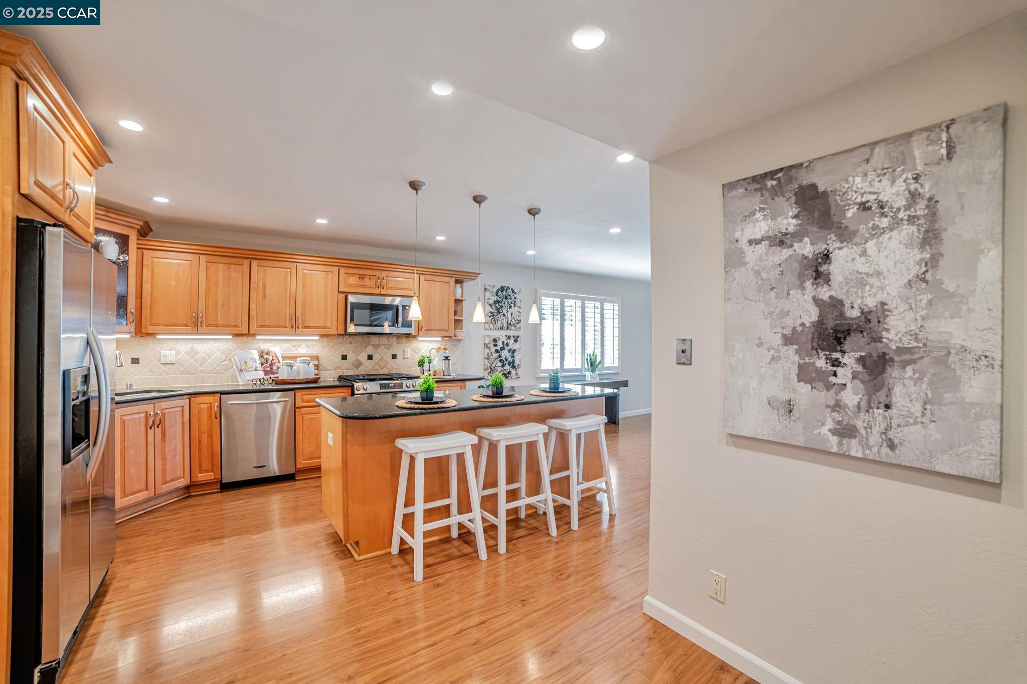 600 Guaymas Ct