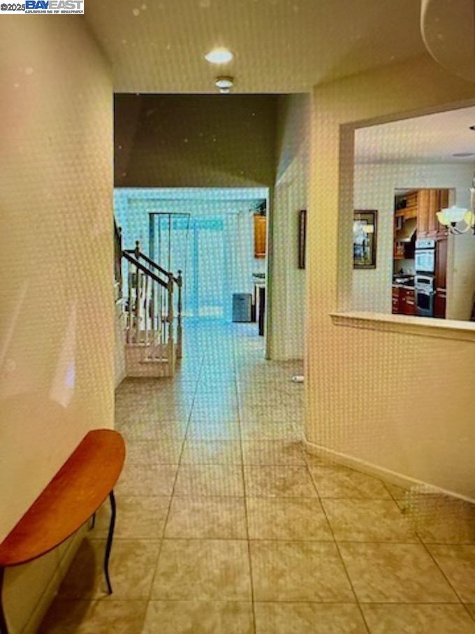 1132 Hoskins Ln