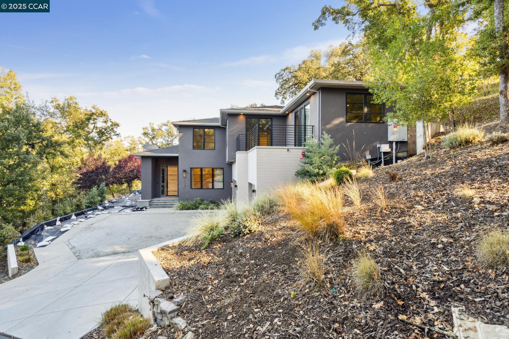 3647 Happy Valley Road