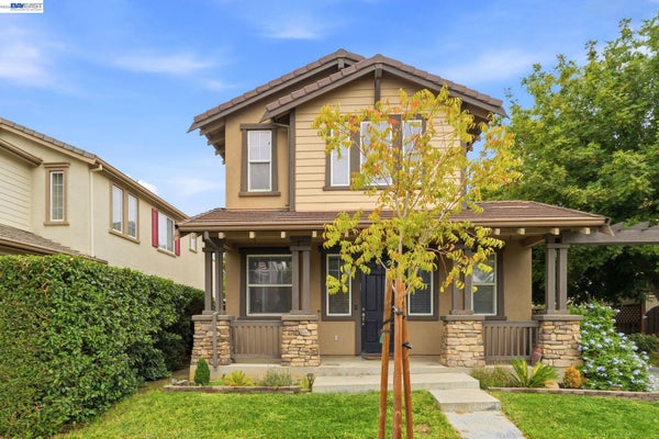 400 CHASE ST, TRACY, CA 95391 - Image 76f7dd268eb2f60e2ec1399f2247b919/246178519