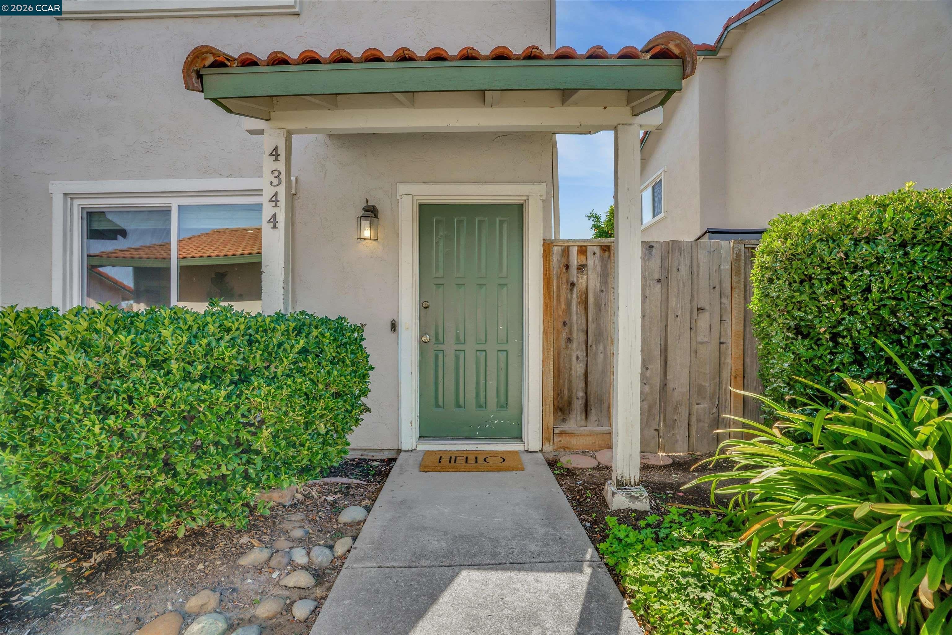 4344 Saint Charles Pl