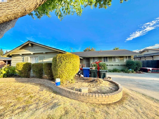 5814 HEMLOCK ST, SACRAMENTO, CA 95841 - Image 7d6781dd8c41a5dbc3ebfbafa4df2c18/824506257