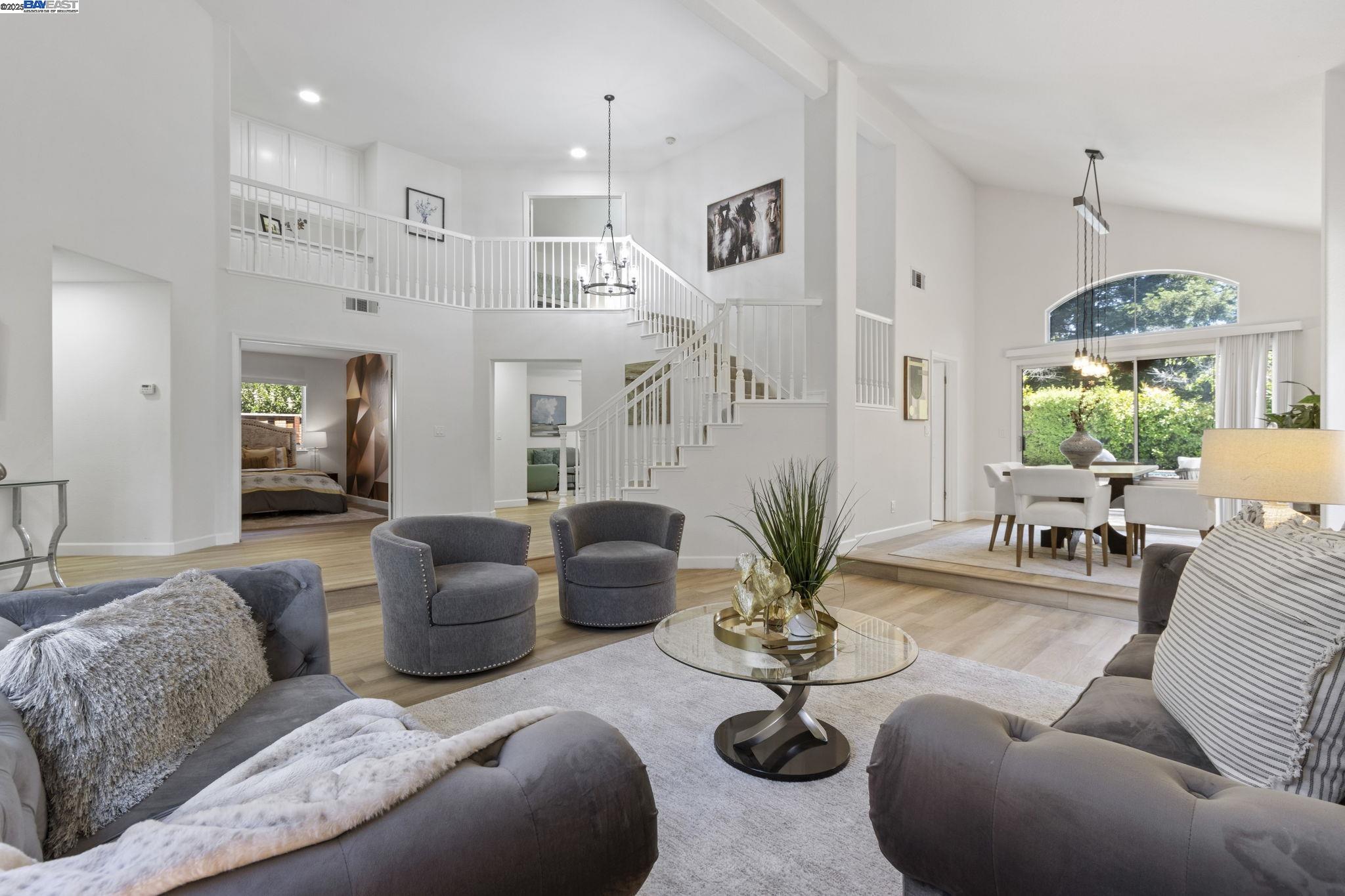 66 Edgegate Ct