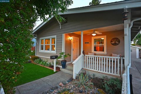 1617 Castro Street, Martinez, CA 94553 - #: 41110625