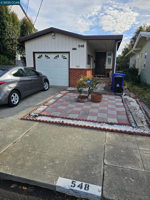 548 30Th St, Richmond, CA 94804 - MLS#: 41097647