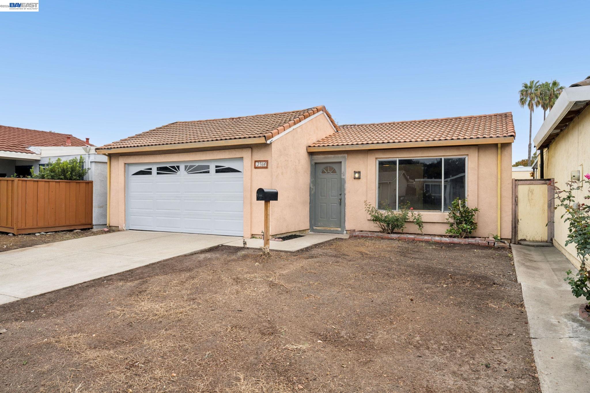 2364 Goldcrest Cir