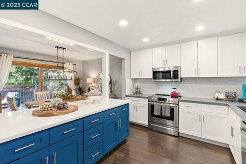 223 Via Pinada Ln, Martinez, CA 94553 - #: 41107414