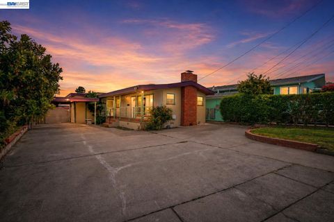 935 2nd Ave, Pinole, CA 94564 - #: 41132515