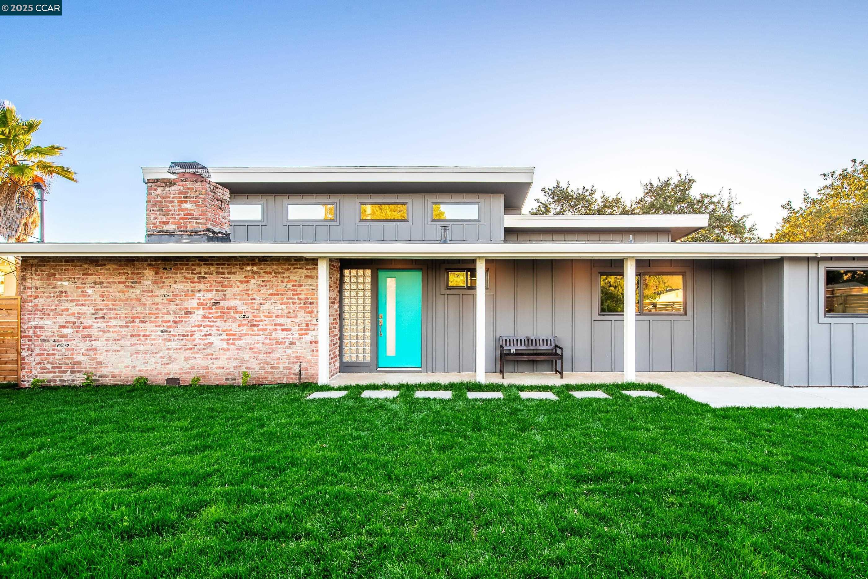 105 Hillcroft