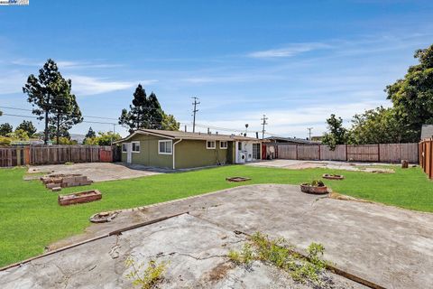 27629 Pompano Ave, Hayward, CA 94544 - #: 41104831