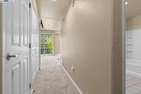 1121 40th Street Unit 4201, Emeryville, CA 94608 - MLS#: 41094400
