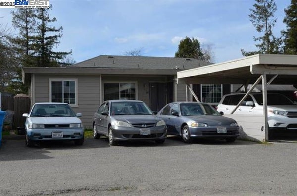 487 HEARN AVE, SANTA ROSA, CA 95407 - Image 8e8fdf58adc7c40ba256ea1ec00b2079/3201530740