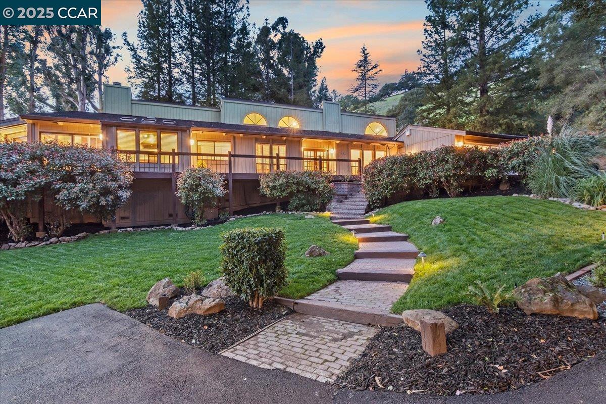 12- A Lost Valley Dr