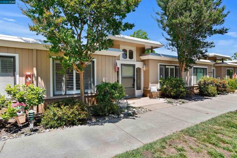 1131 Running Springs Rd Unit 6, Walnut Creek, CA 94595 - #: 41066090