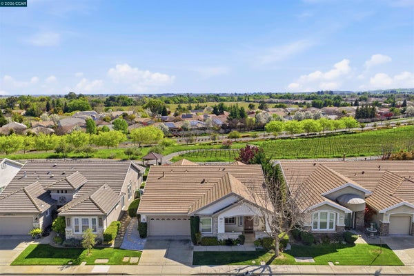 1463 BISMARCK LN, BRENTWOOD, CA 94513 - Image 9a96a35abb7882adeafccc3fe41614aa/1624099307