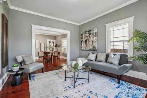 3241 Davis Street, Oakland, CA 94601 - #: 41092431