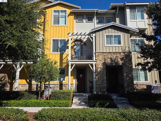 375 BASSWOOD CMN UNIT 10, LIVERMORE, CA 94551 - Image a2fe0873bc68fc3e6a9ac12d50e2ea00/2765080707