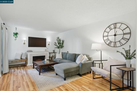 1700 Laguna St Unit B, Concord, CA 94520 - MLS#: 41095730