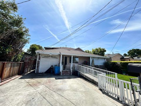 708 Fourth Ave, Redwood City, CA 94063 - #: 41118270