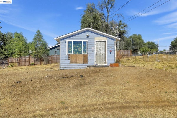 15936 18TH AVE, CLEARLAKE, CA 95422 - Image a48caa89a4ed0e883a2bf8953f63dabe/1897278948