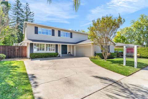 MLS: 41093247